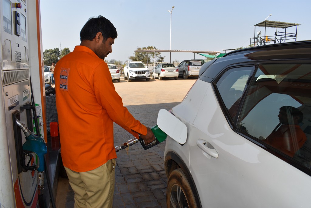 Fueling at IndianOil
