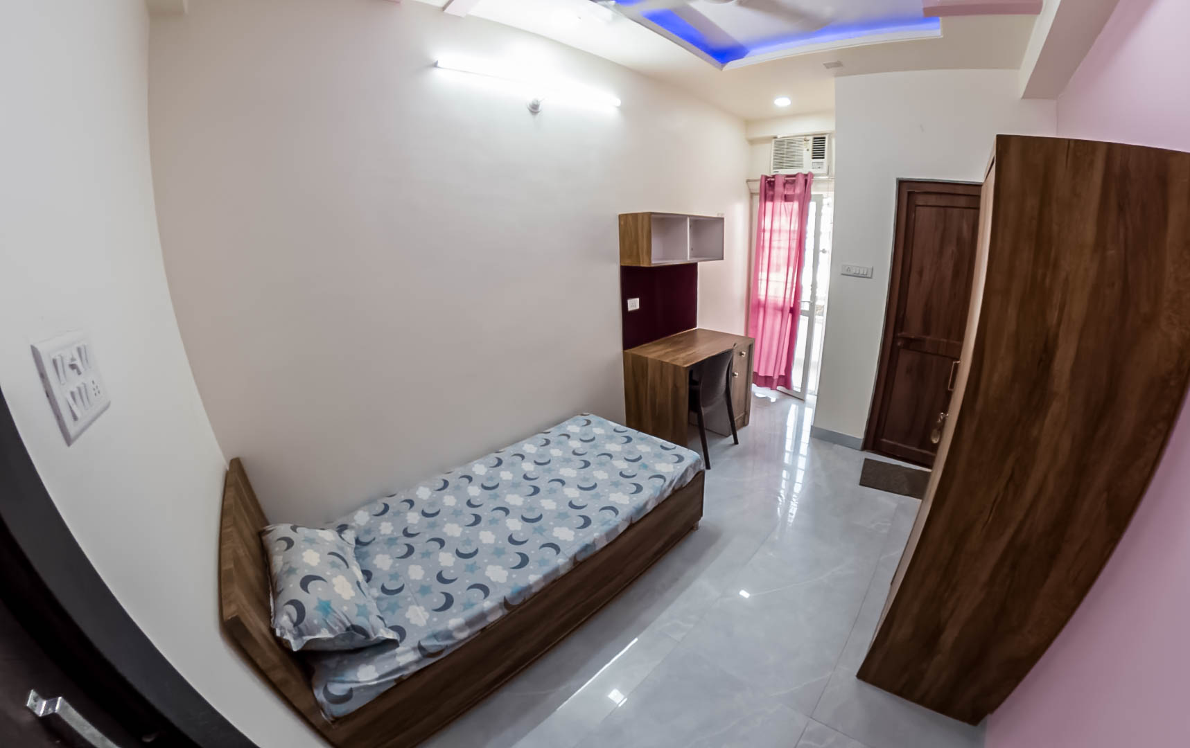 Single room with attached washroom access at The Victoria Palace