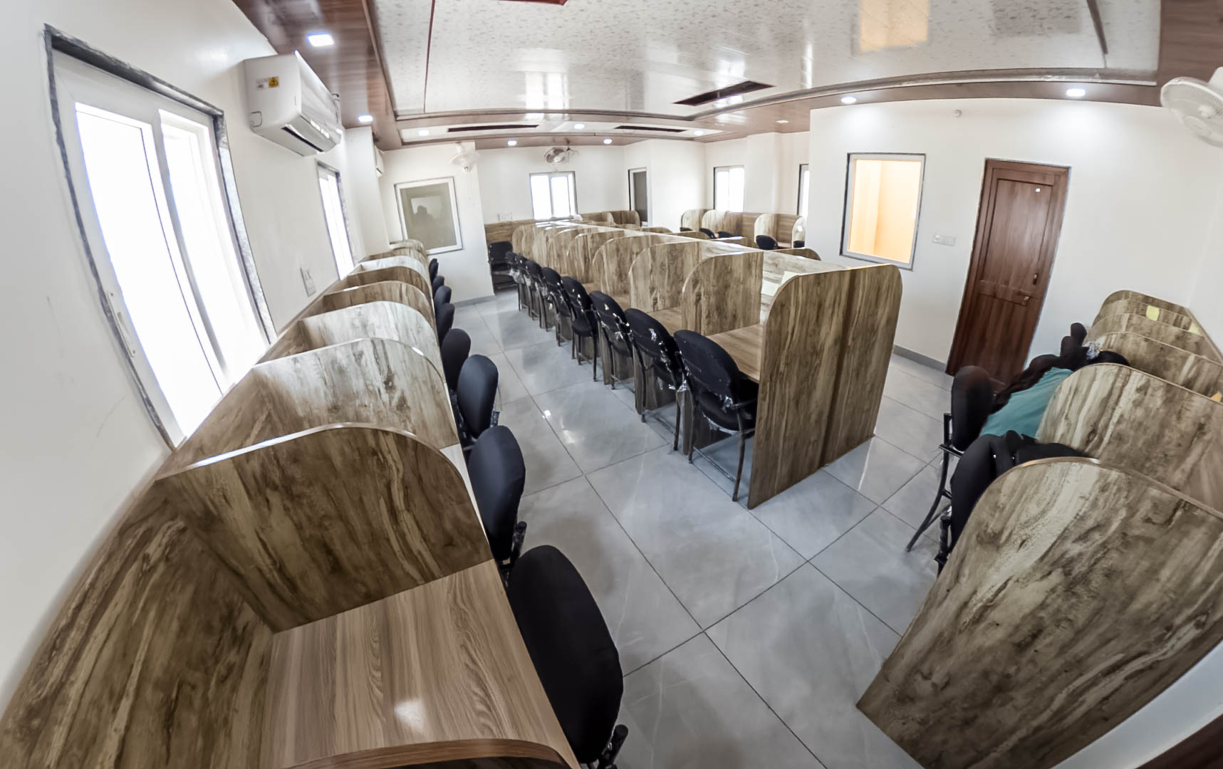 Wide study hall view at The Victoria Palace